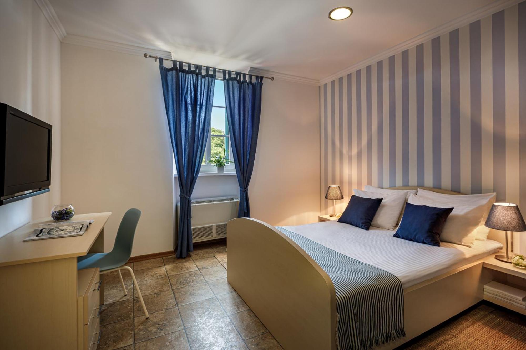 Apartma Old Town And *