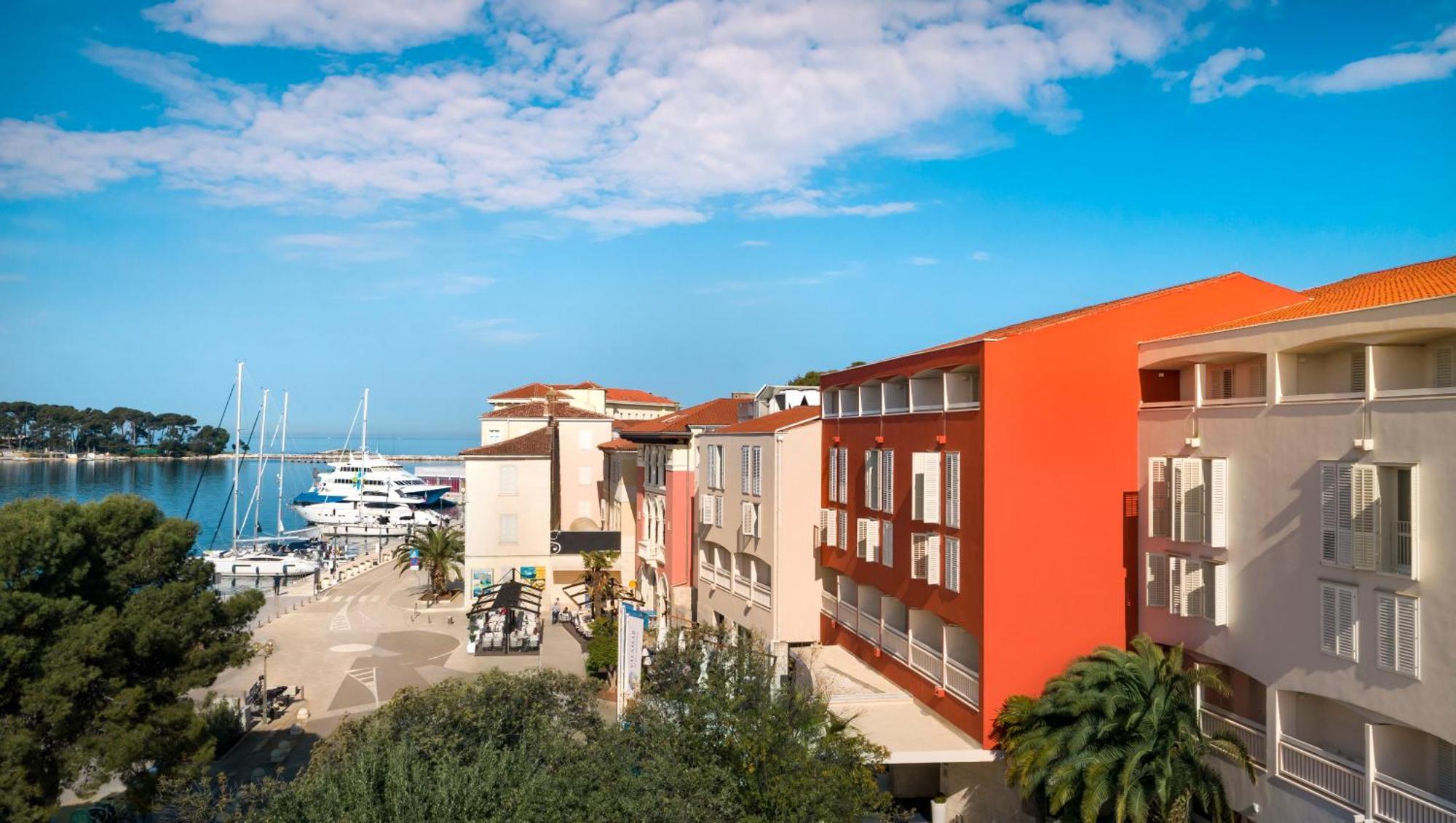 Old Town And Apartma *